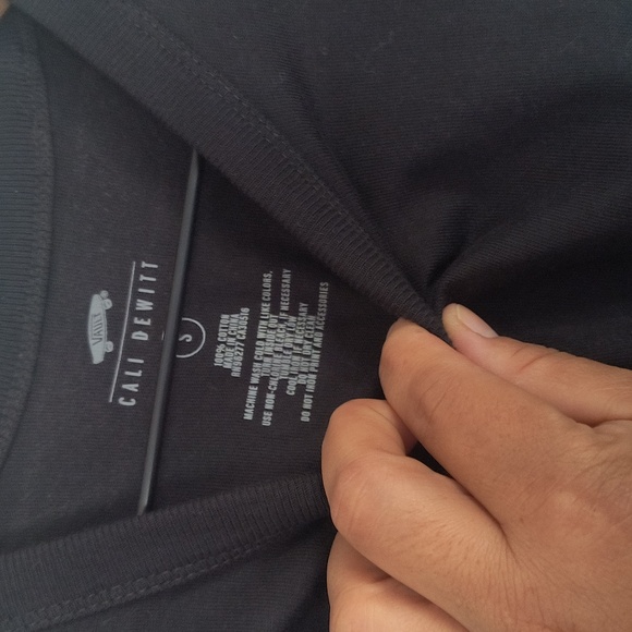 NWT Cali Dewitt Black T-Shirt with Global Warning Graphic Coffin Sz Small Men - Picture 2 of 15